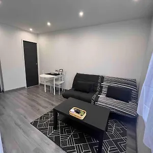 Beau T2 A Proche Rer B. Appartement Arcueil
