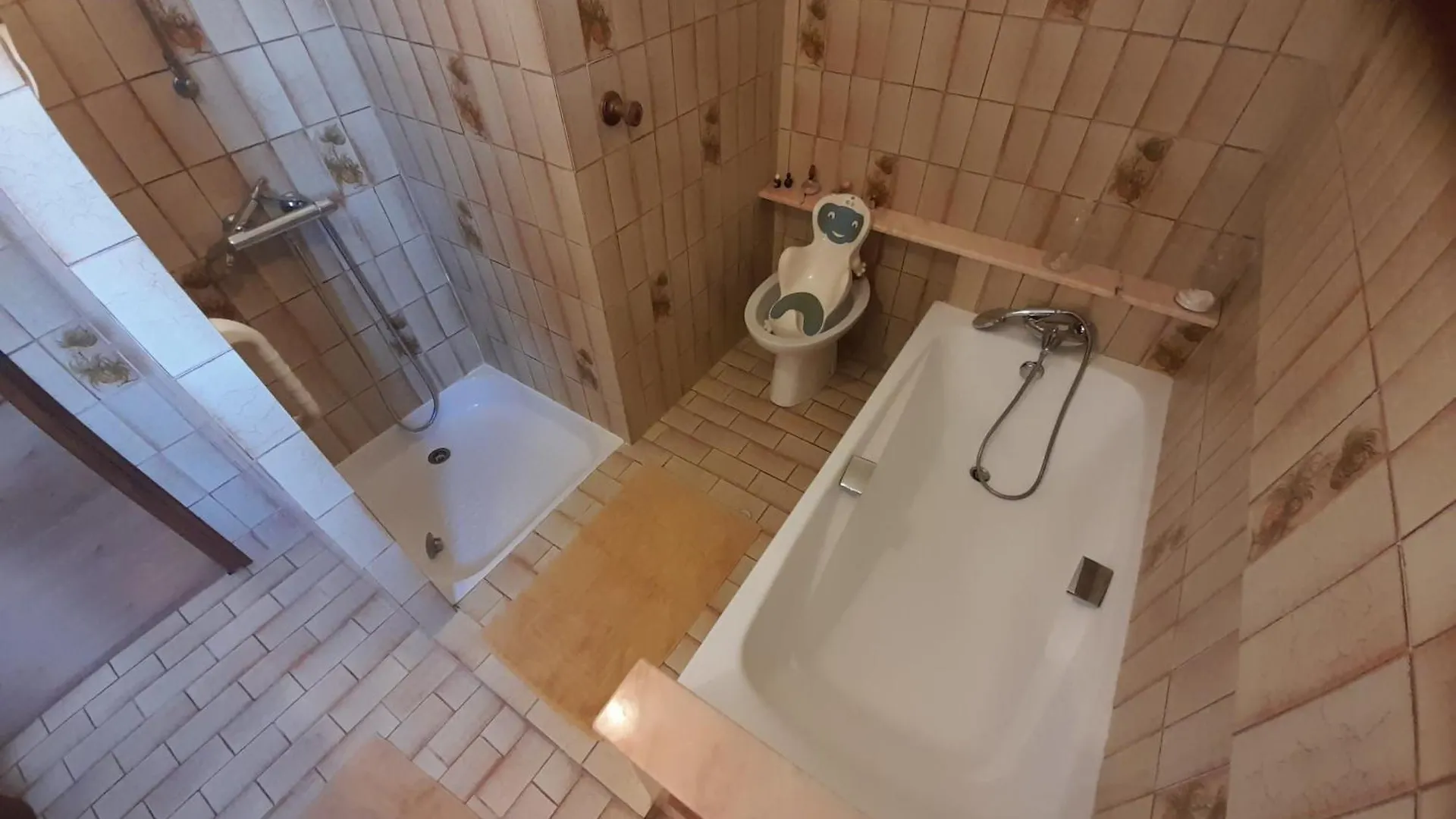 Maison provençale chaleureuse avec piscine Mouries 0*,  France